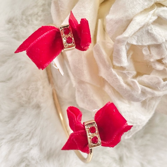 New with tags SCOTTISH CHEER CUFF BRACELET GOLD w/RED BOWS and Ruby like Stones - Picture 3 of 9